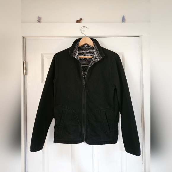 REVERSABLE Men's Black and Gray Patterned Sweater Fleece Jacket - Picture 2 of 4